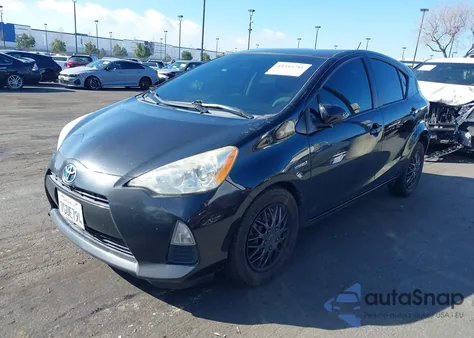 2014 Toyota Prius C Three из США, поврежденный, VIN JTDKDTB30E1061856
